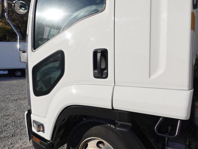 ISUZU FORWARD 2010 Image 31