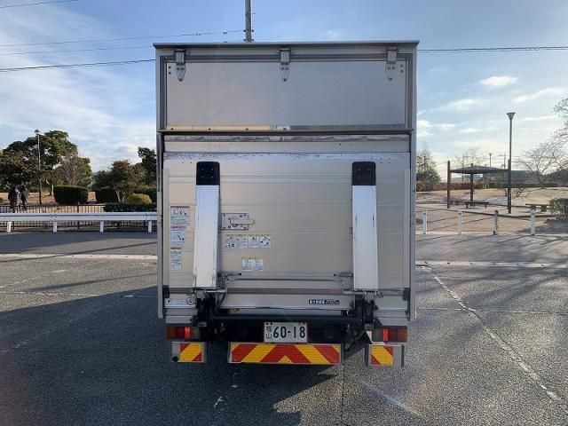 HINO DUTRO 2008 Image 31