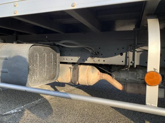 HINO DUTRO 2008 Image 31