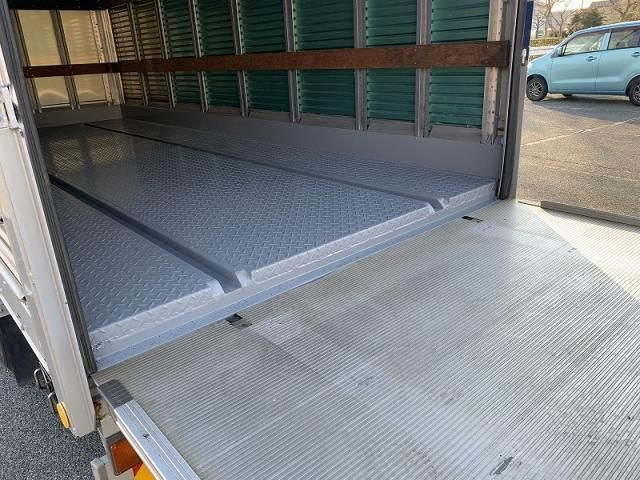 HINO DUTRO 2008 Image 31