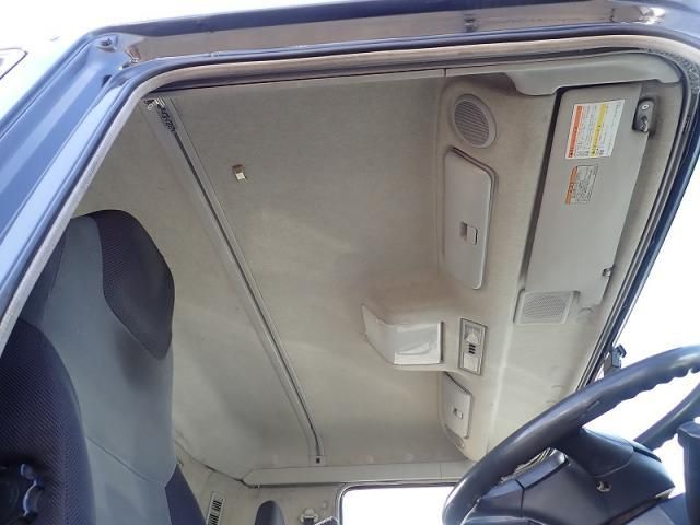 MITSUBISHI FUSOU SUPER GREAT 2015 Image 31