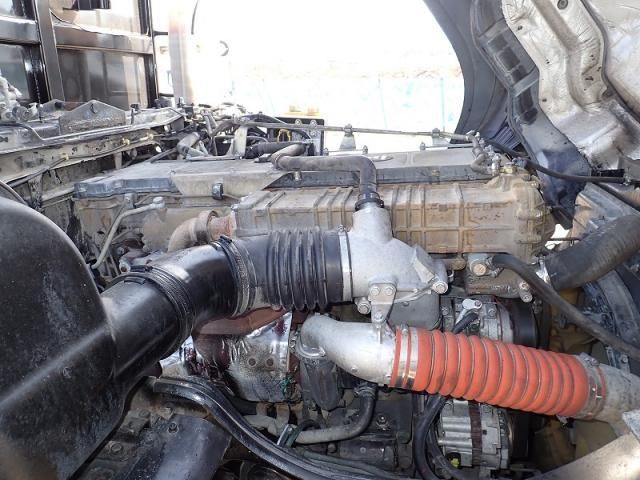 MITSUBISHI FUSOU SUPER GREAT 2015 Image 31