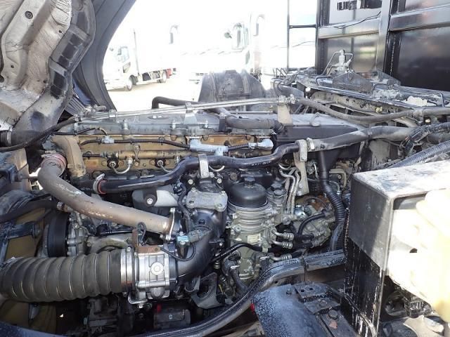 MITSUBISHI FUSOU SUPER GREAT 2015 Image 31