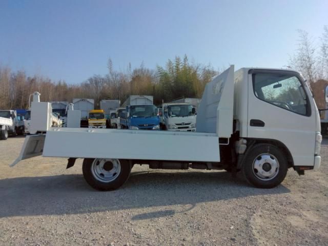 MITSUBISHI CANTER 2006 Image 31
