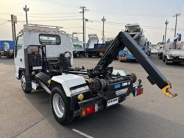 ISUZU ELF 2006 Image 31