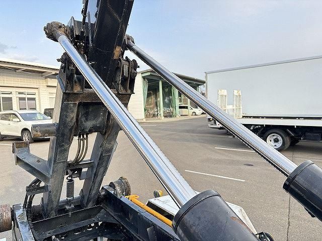 ISUZU ELF 2006 Image 31