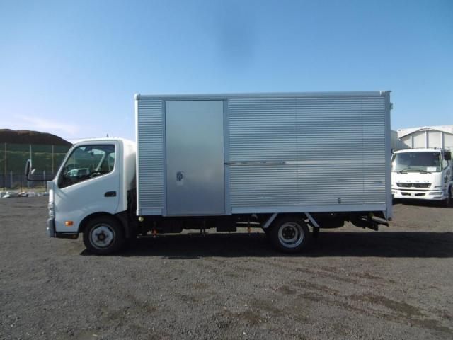 TOYOTA DYNA 2017 Image 31