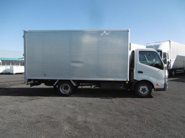 TOYOTA DYNA 2017 Image 31