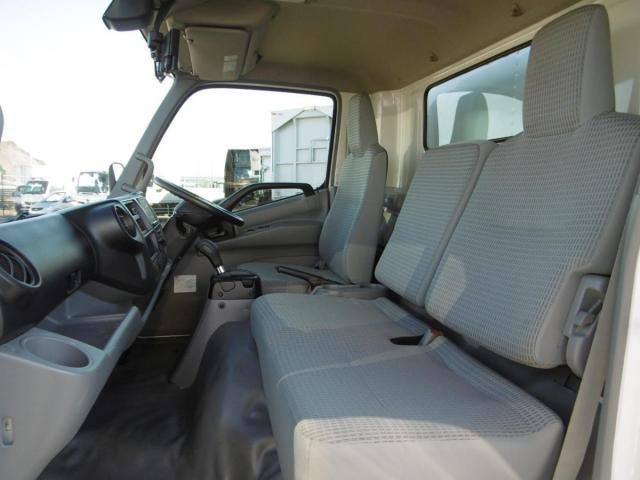 TOYOTA DYNA 2017 Image 31