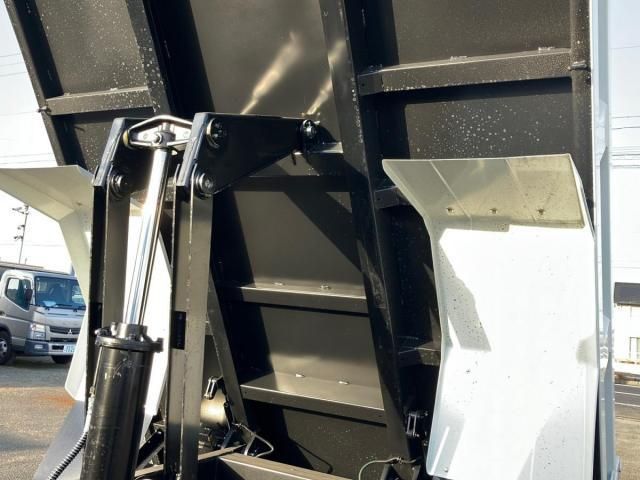 MITSUBISHI FUSOU FIGHTER 2025 Image 31