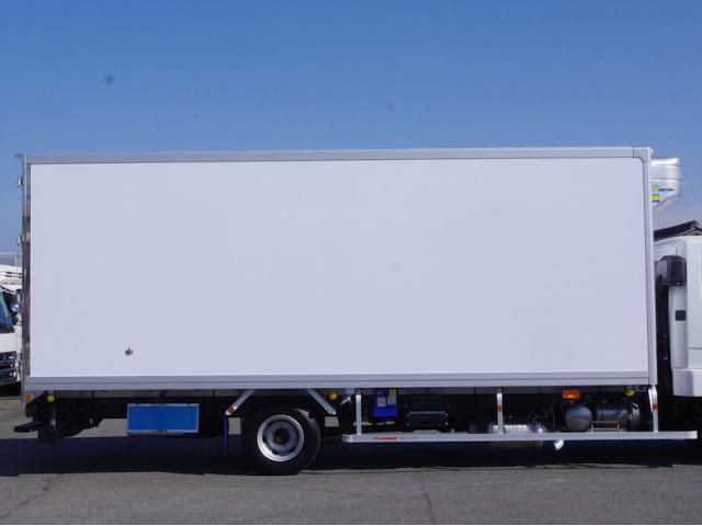 MITSUBISHI FUSOU FIGHTER 2025 Image 31