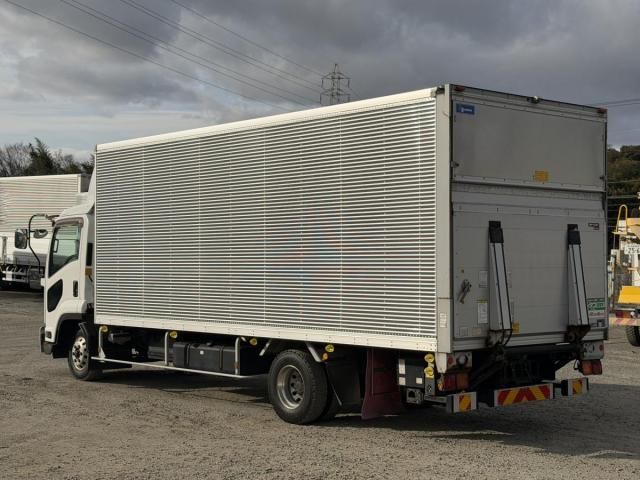 ISUZU FORWARD 2017 Image 31