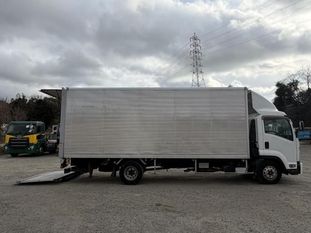 ISUZU FORWARD 2017 Image 31