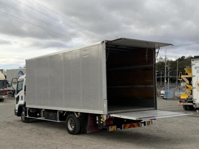 ISUZU FORWARD 2017 Image 31