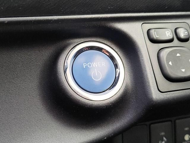 TOYOTA AQUA 2015 Image 31