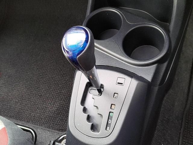 TOYOTA AQUA 2015 Image 31