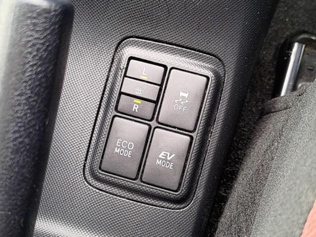 TOYOTA AQUA 2015 Image 31