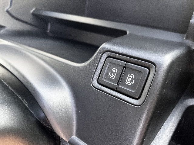 MITSUBISHI DELICA D:2 CUSTOM 2W 2017 Image 31