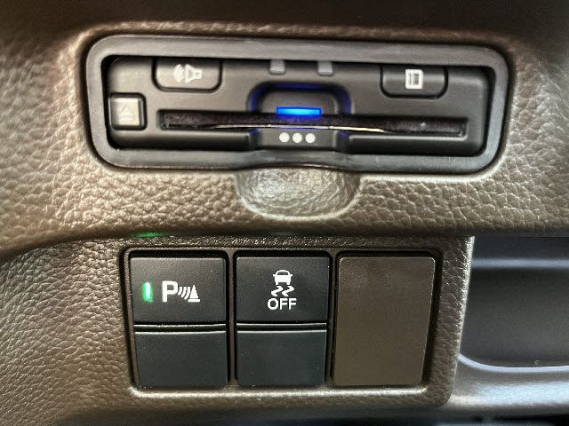 HONDA N BOX 2021 Image 31