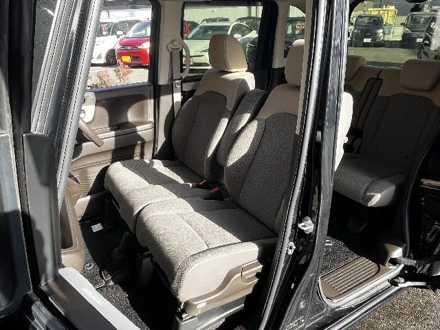 HONDA N BOX 2021 Image 31