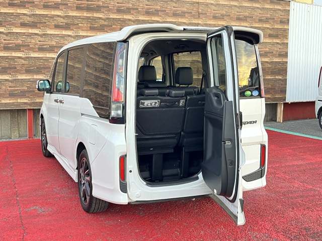 HONDA STEPWAGON SPADA 2016 Image 31