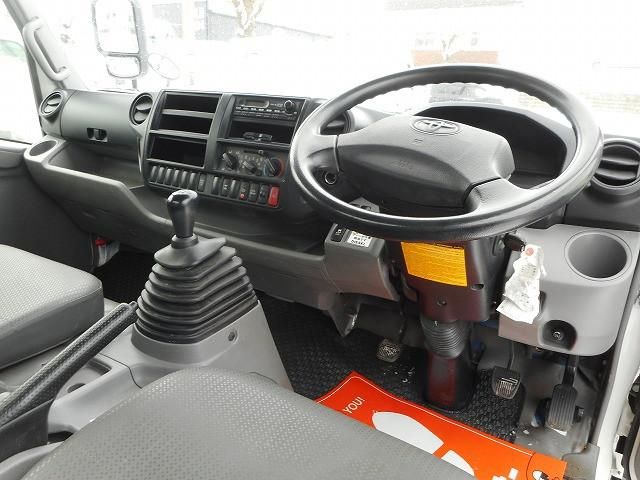 TOYOTA DYNA 2016 Image 31