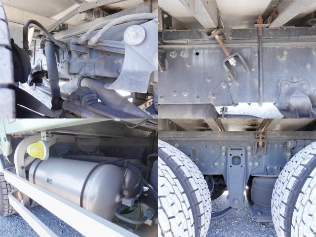 MITSUBISHI FUSOU SUPER GREAT 2014 Image 31