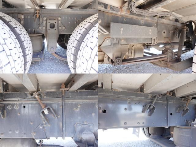 MITSUBISHI FUSOU SUPER GREAT 2014 Image 31