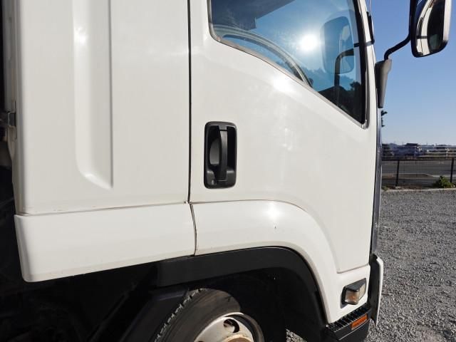 ISUZU FORWARD 2010 Image 31