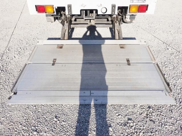 ISUZU FORWARD 2010 Image 31