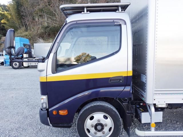 HINO DUTRO 2018 Image 31