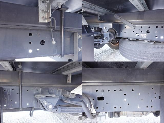 HINO DUTRO 2018 Image 31