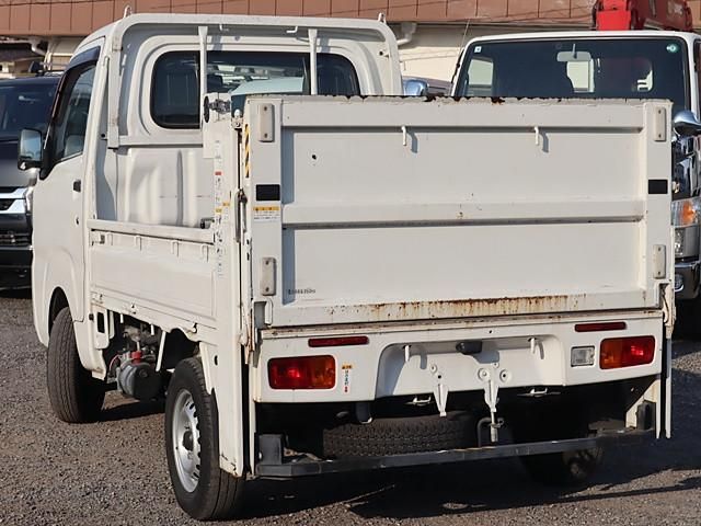 DAIHATSU HIJET TRUCK 2017 Image 31