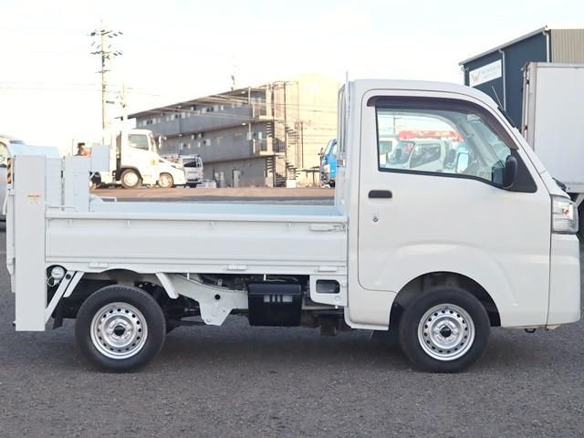DAIHATSU HIJET TRUCK 2017 Image 31