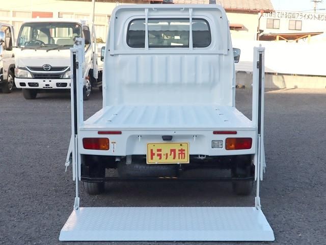 DAIHATSU HIJET TRUCK 2017 Image 31