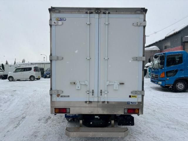 HINO DUTRO 2019 Image 31