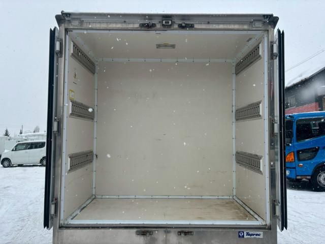 HINO DUTRO 2019 Image 31