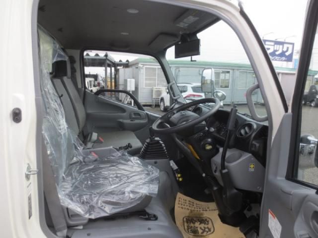 HINO DUTRO 2023 Image 31