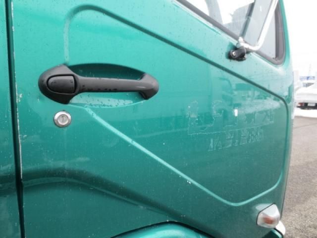 HINO DUTRO 2023 Image 31