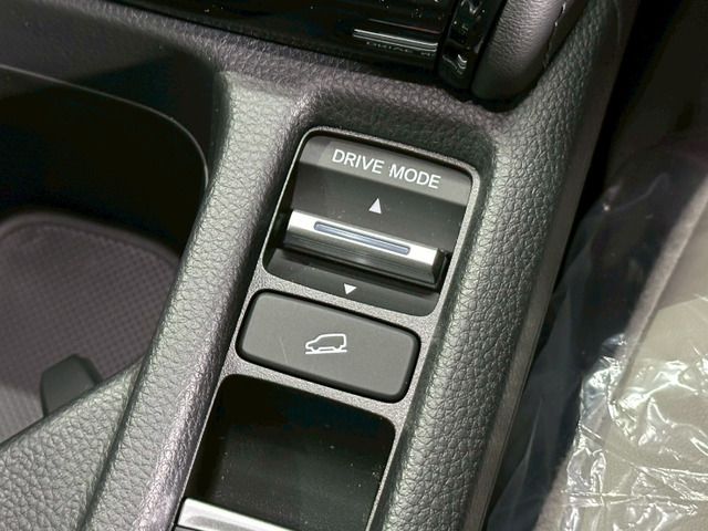 HONDA VEZEL E:HEV 2025 Image 31