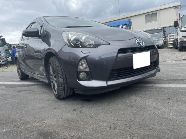 TOYOTA AQUA 2013 Image 31