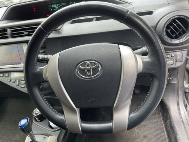 TOYOTA AQUA 2013 Image 31