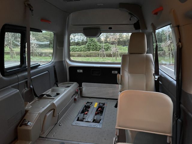 NISSAN NV350 CARAVAN 4WD 2013 Image 31