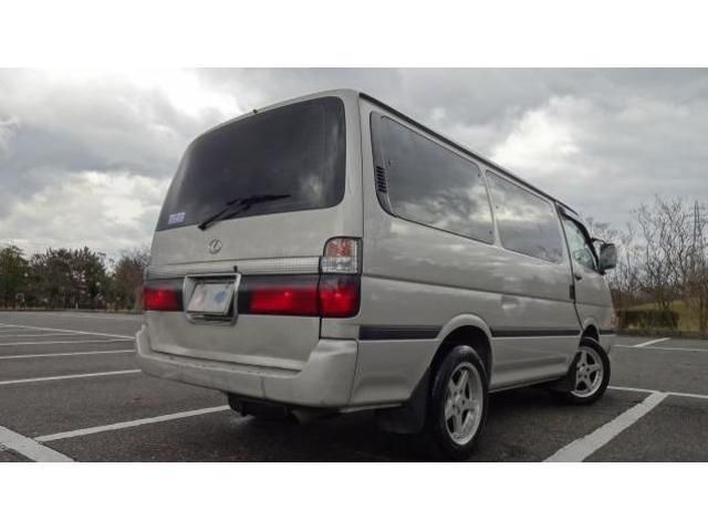 TOYOTA HIACE 2000 Image 31