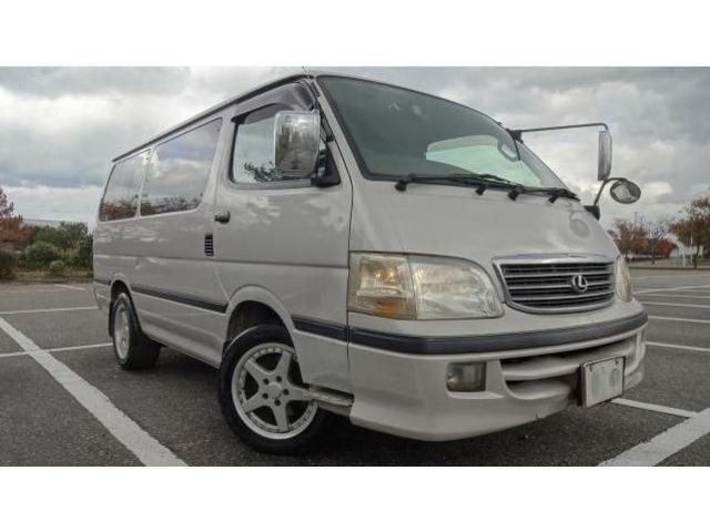 TOYOTA HIACE 2000 Image 31
