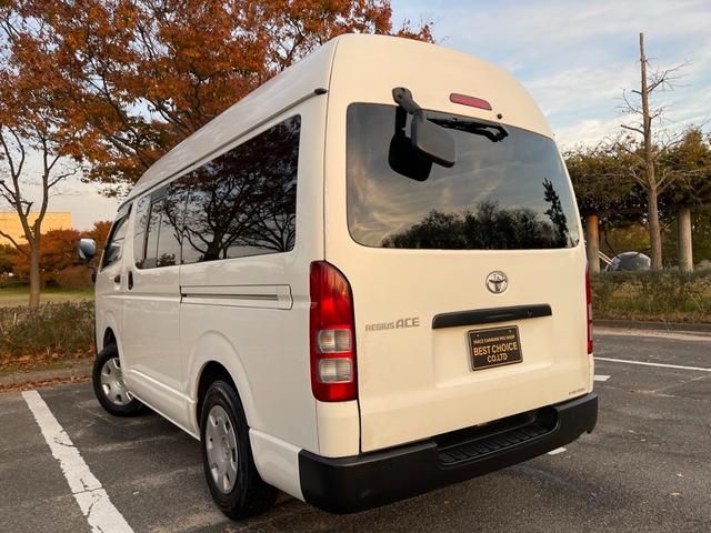 TOYOTA HIACE VAN 4WD 2012 Image 31