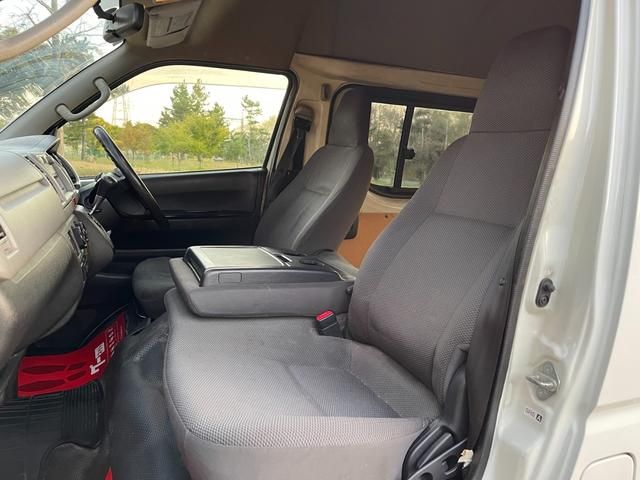 TOYOTA HIACE VAN 4WD 2012 Image 31