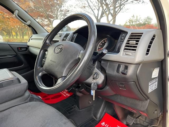 TOYOTA HIACE VAN 4WD 2012 Image 31