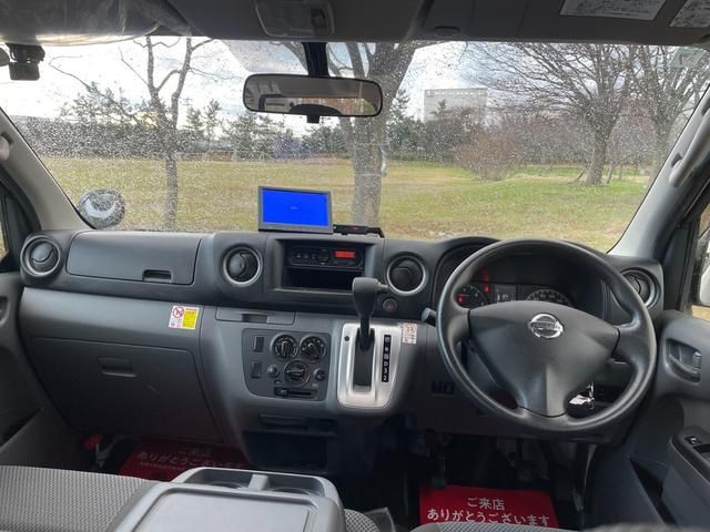 NISSAN NV350 CARAVAN 4WD 2017 Image 31