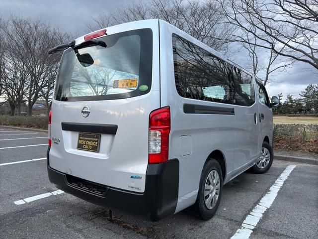 NISSAN NV350 CARAVAN 4WD 2015 Image 31